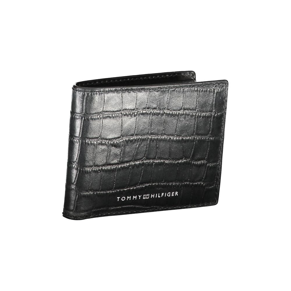 Tommy Hilfiger Black Leather Wallet with double card spaces, contrast details, and logo.
