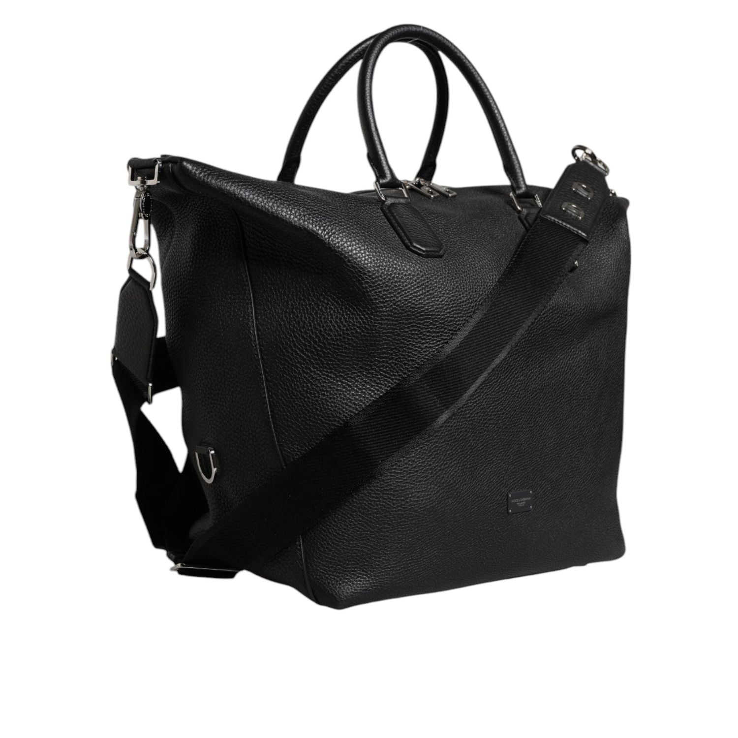 Front view with bag zipped and handles upright.
