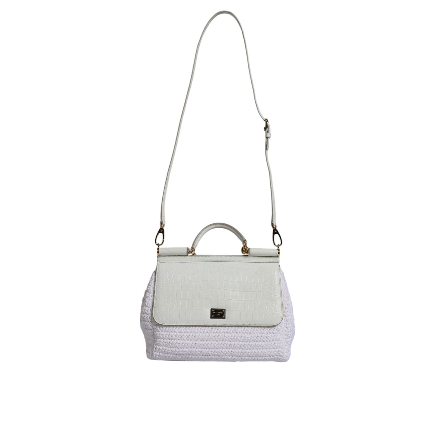 Front view with bag zipped and handles upright.
