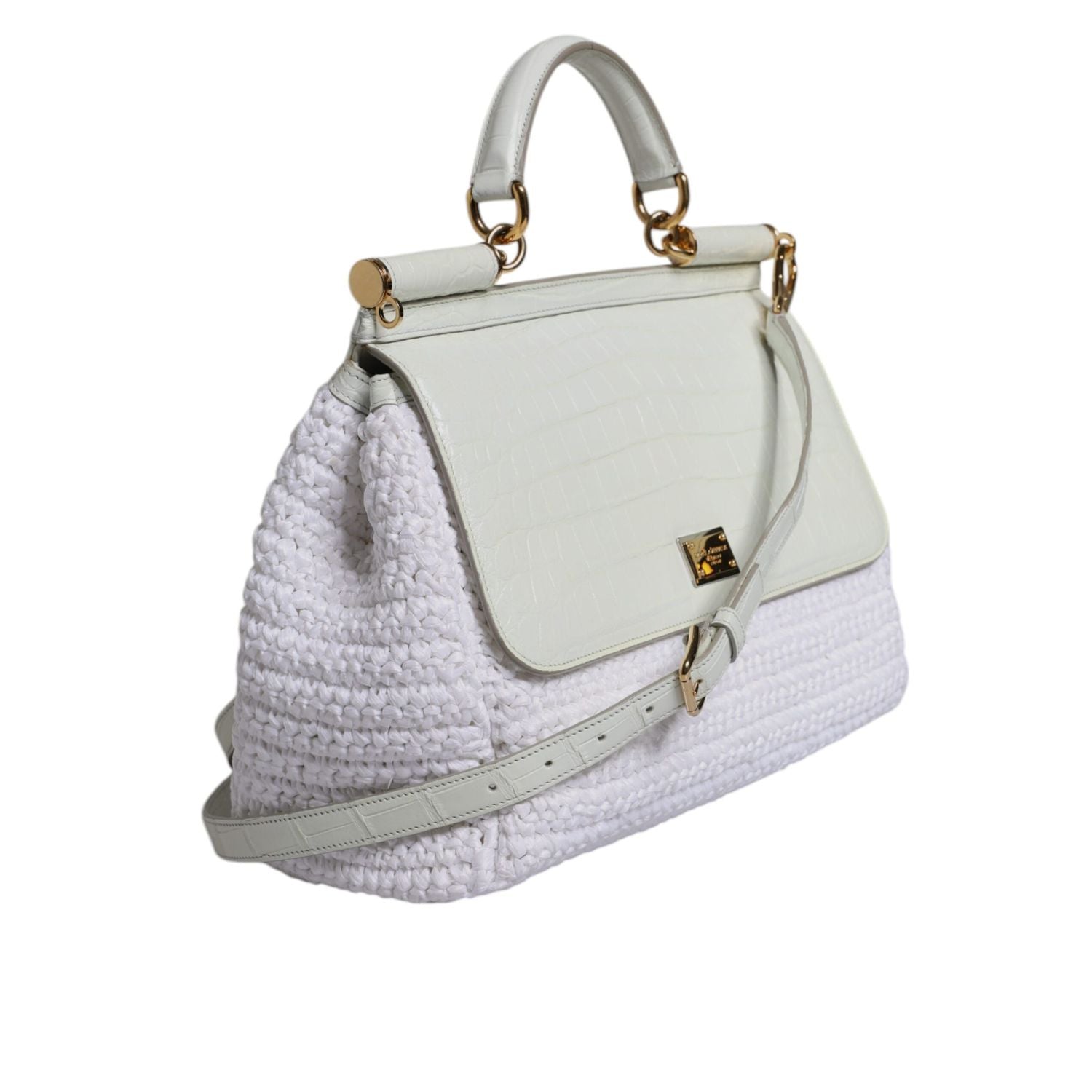 Front view with bag zipped and handles upright.