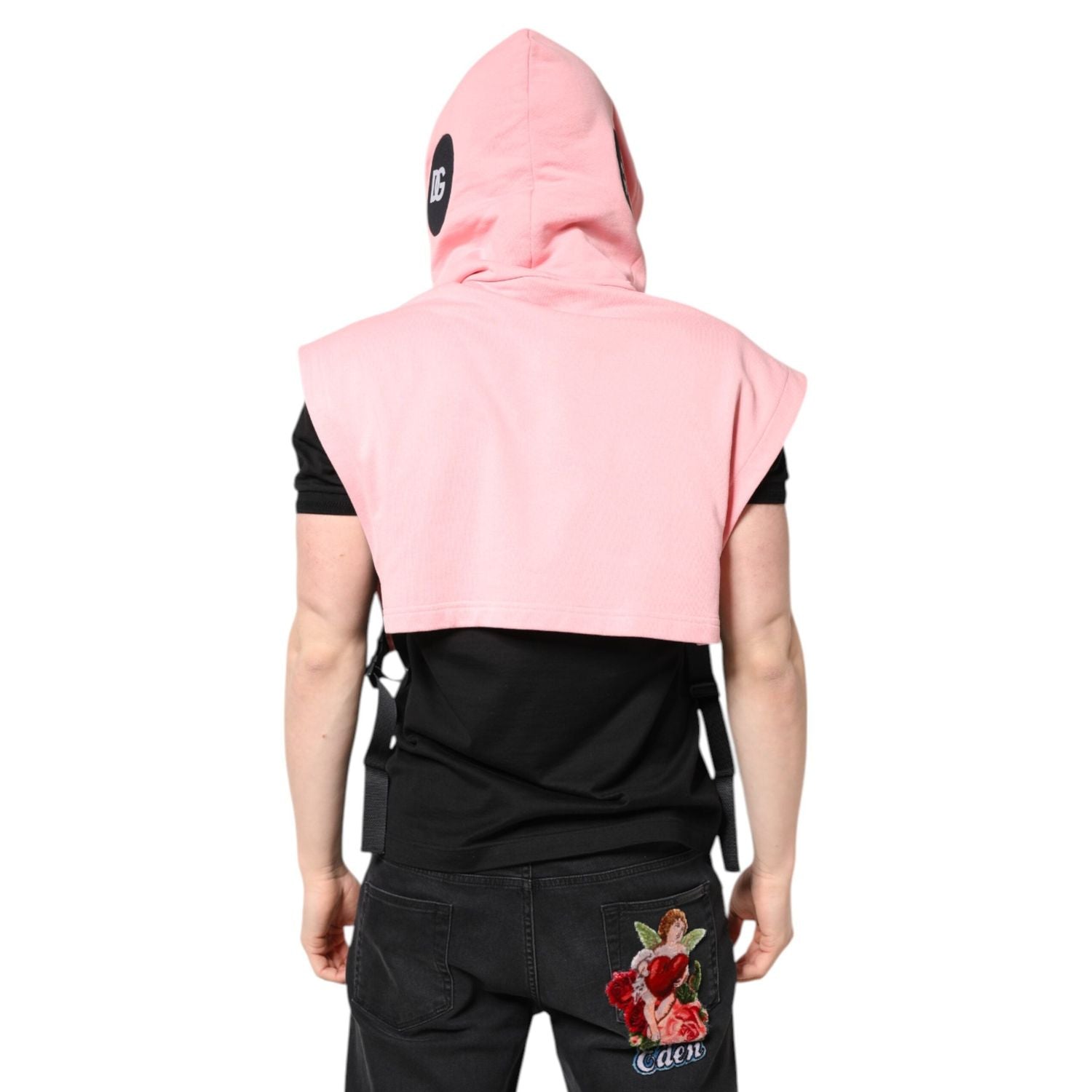 Front view with bag zipped and handles upright.