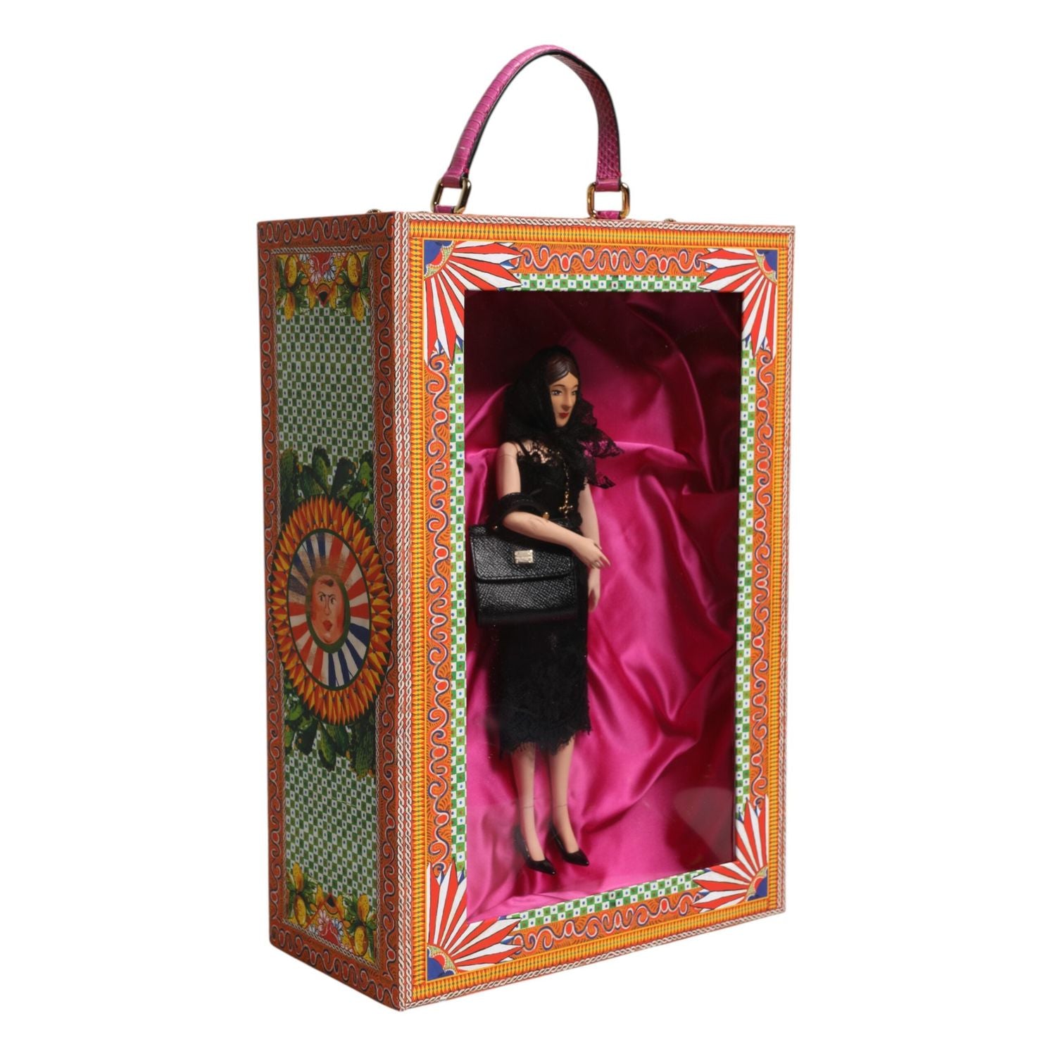Front view with bag zipped and handles upright.