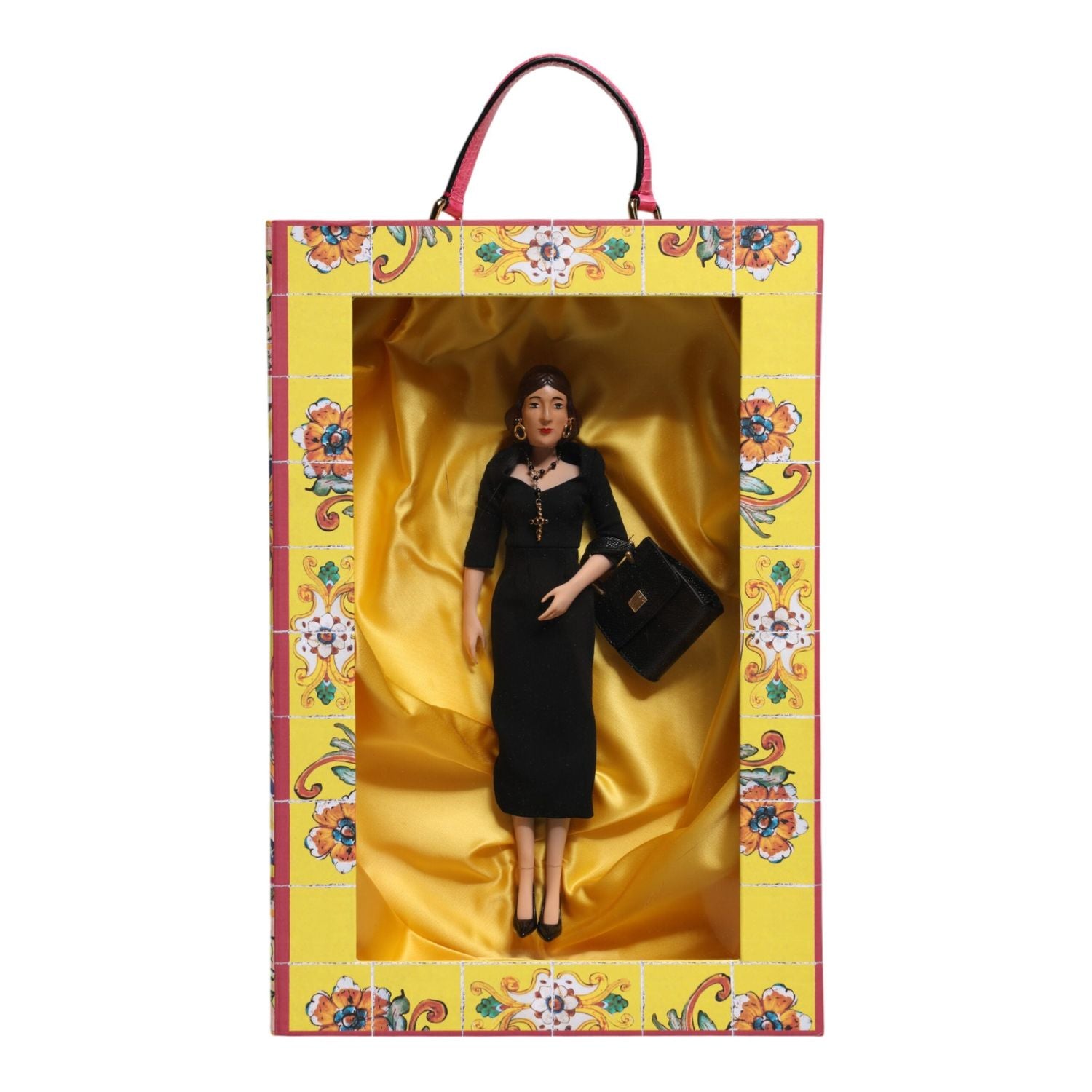 Front view with bag zipped and handles upright.