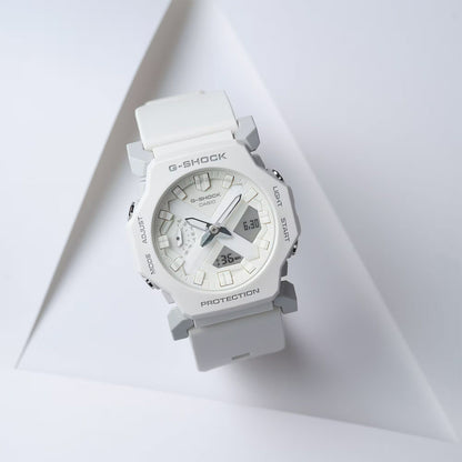 CASIO G-SHOCK Mod. SLIM CLASSIC wristwatch, white resin case and strap, multifunction quartz, mineral dial, water resistant 20 ATM