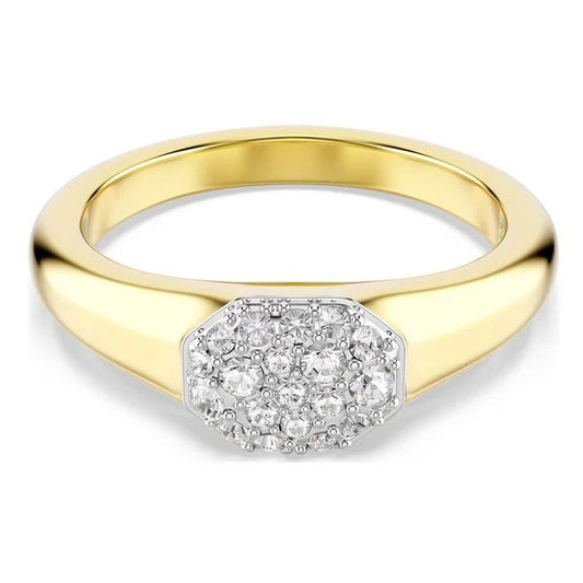Elegant gold ring featuring a diamond cluster design, perfect for enhancing your jewelry collection.